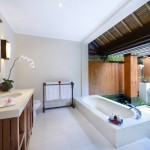 Garden Cottage Bathroom 2